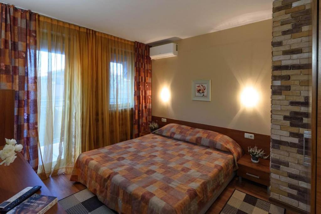 Cosy Room In The Center Of Банско Экстерьер фото